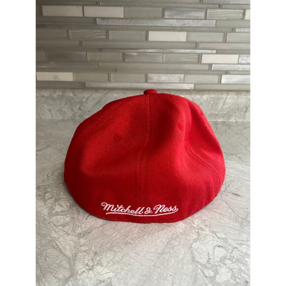 Milwaukee Bucks Retro Logo Mitchell & Ness Fitted Hat 7 1/4 - Picture 5 of 9